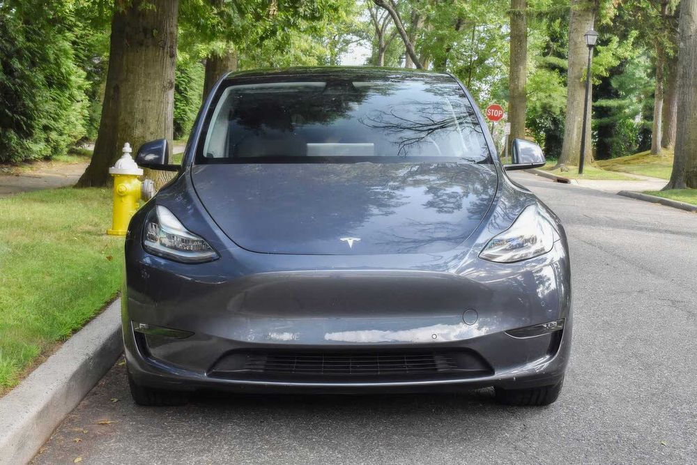 Tesla Model Y Performance      2021