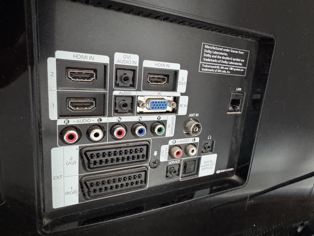Telewizor LCD Samsung LE40B650 - jak nowy