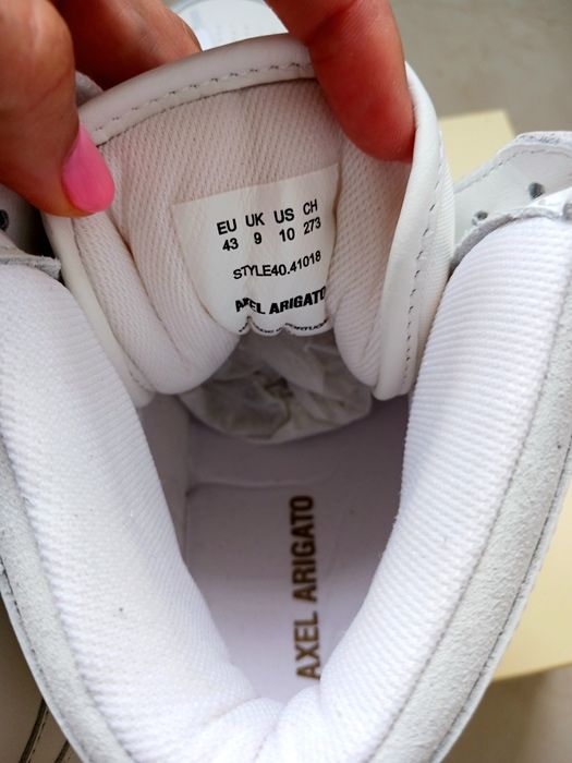 Botas Novas Axel Arigato