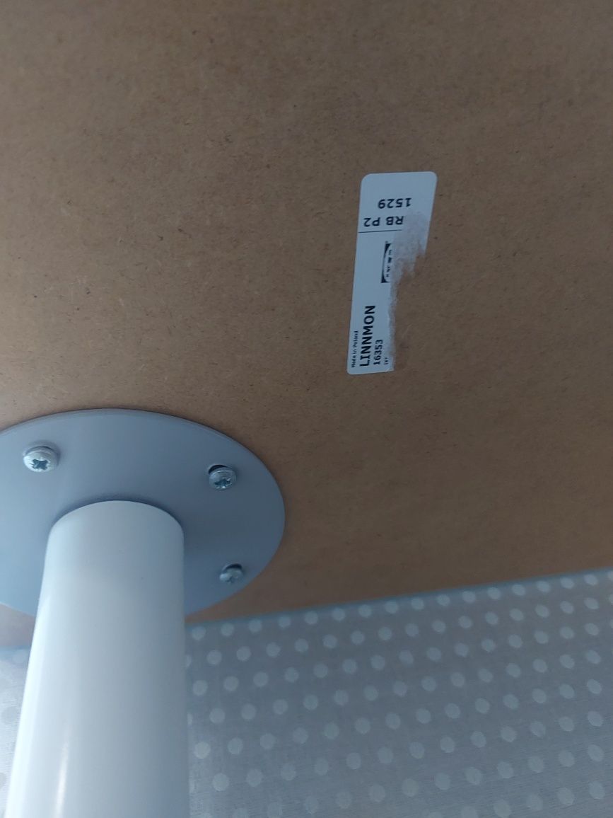 Biurko z szafką i komodą Ikea młodzieżowe biało-czarne duże