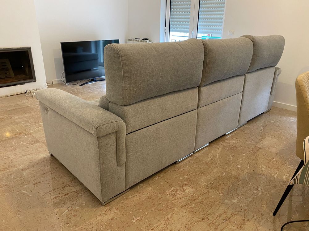 Sofa cinza  com chaise long - novo