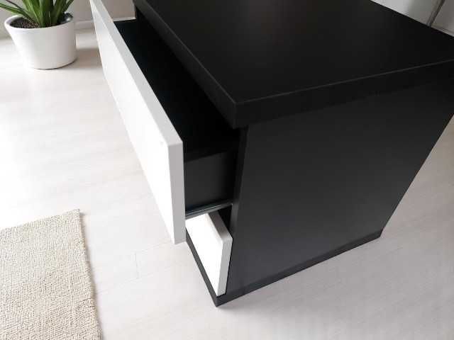 Mesa de Cabeceira Preto e Branco | Nova | Já Montada | Entrega Grátis