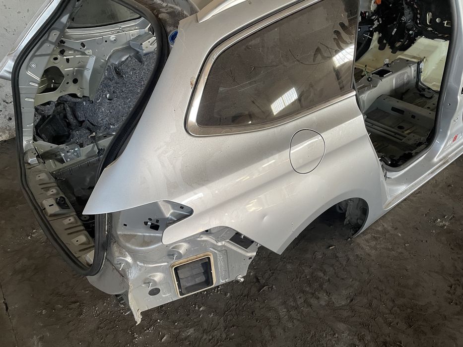 Błotnik prawy tył peugeot 308 t9 kombi ćwiartka