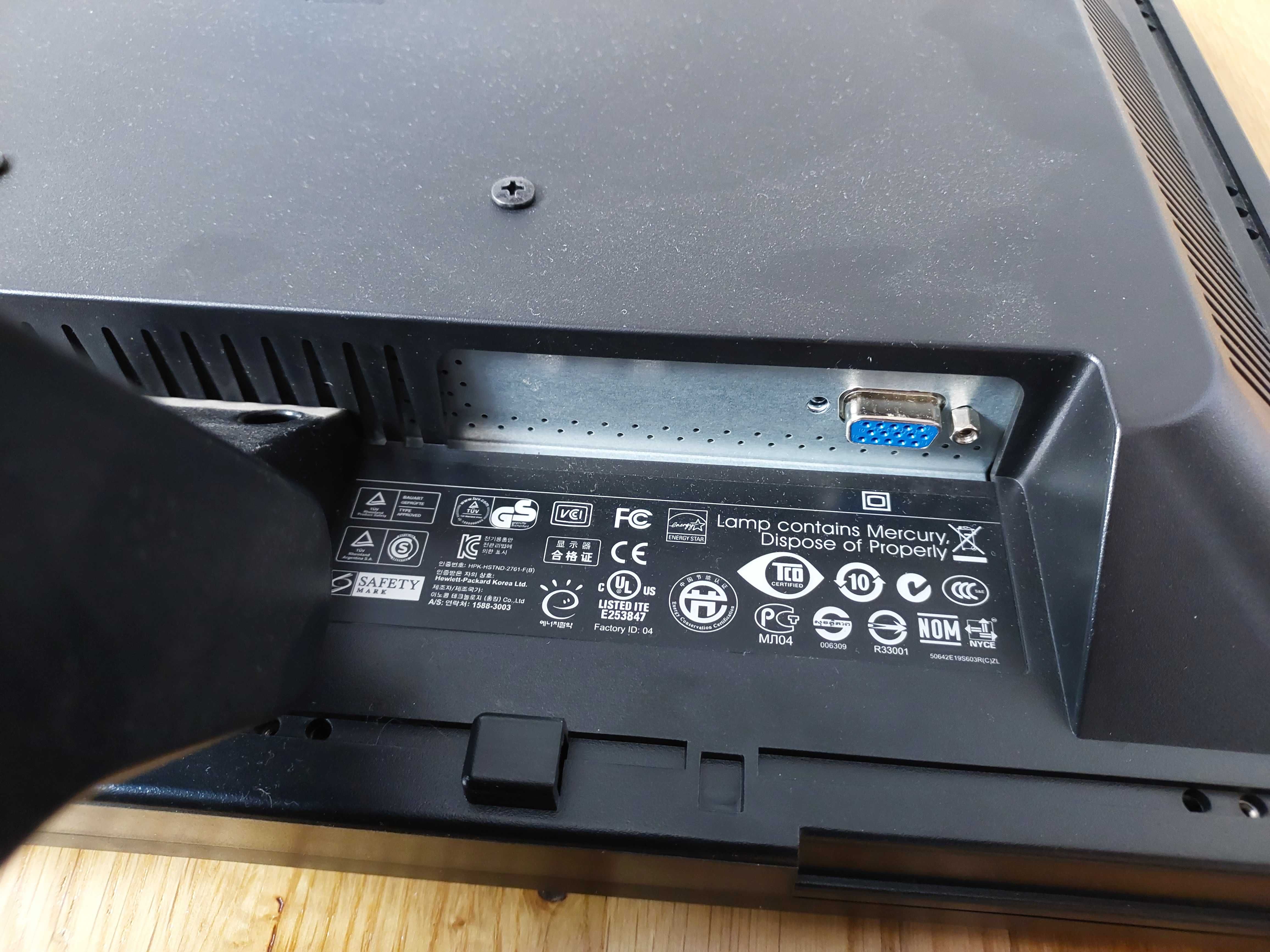 Monitor HP 19" model LE1901w + kable
