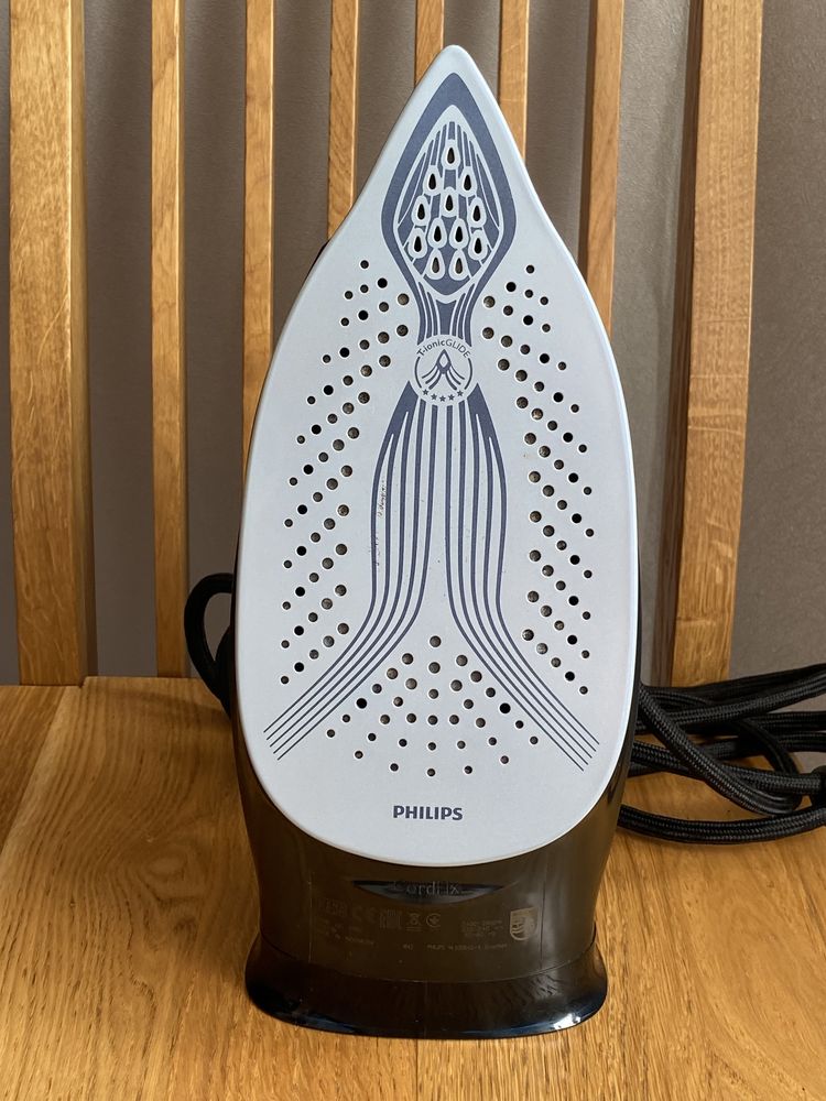 Праска Philips Azur Pro GC4881/20