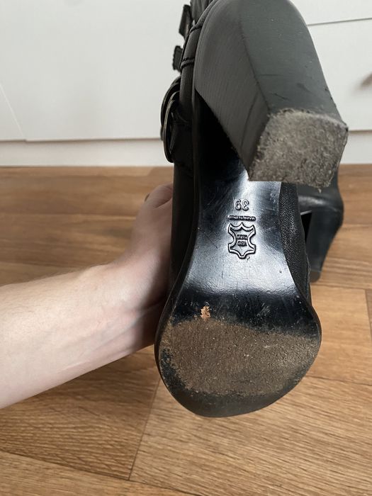 Козаки шкіряні 39 розмір