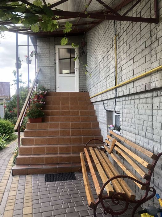 Будинок 2-х поверховий новий