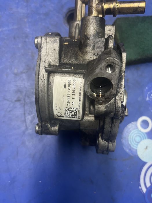 Bomba de vacu range rover sport