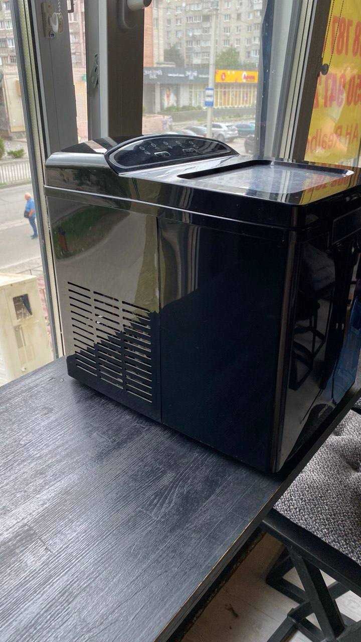 Льодогенератор Sencor SIM3000BK