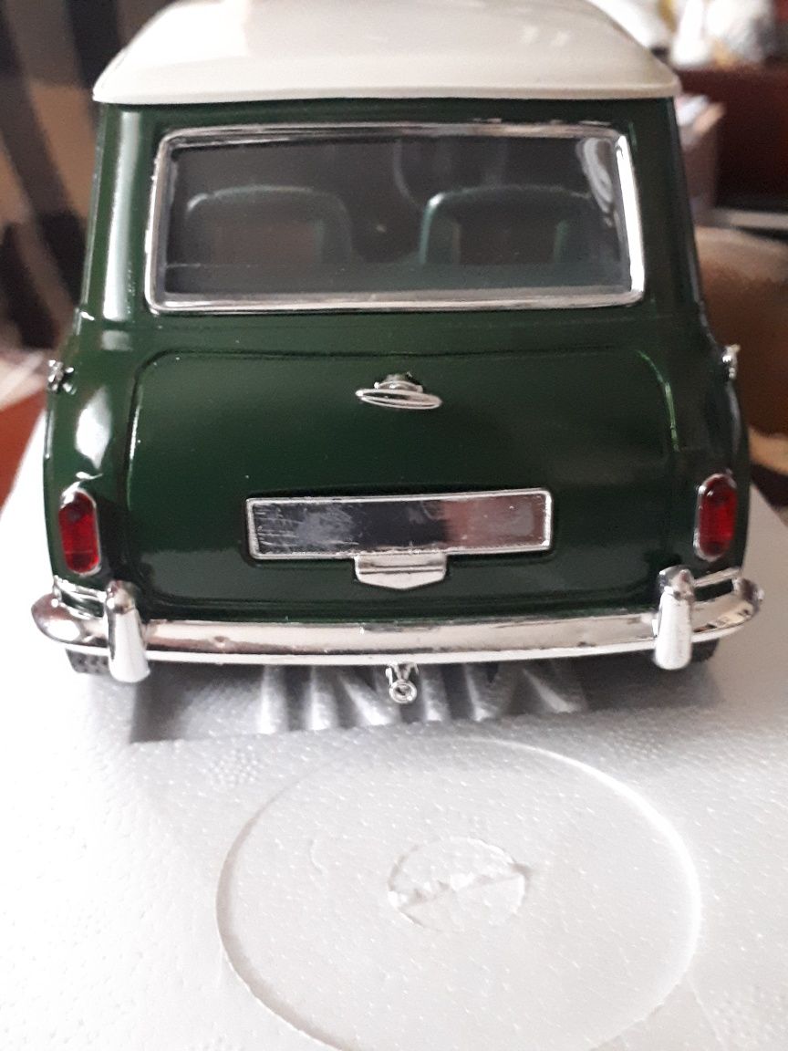 Model Kolekcjonerski Samochodu Mini Cooper S 1964 skala 1 16 Solido