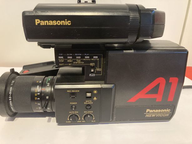 Zabytkowa kamera VHS Panasonic A1