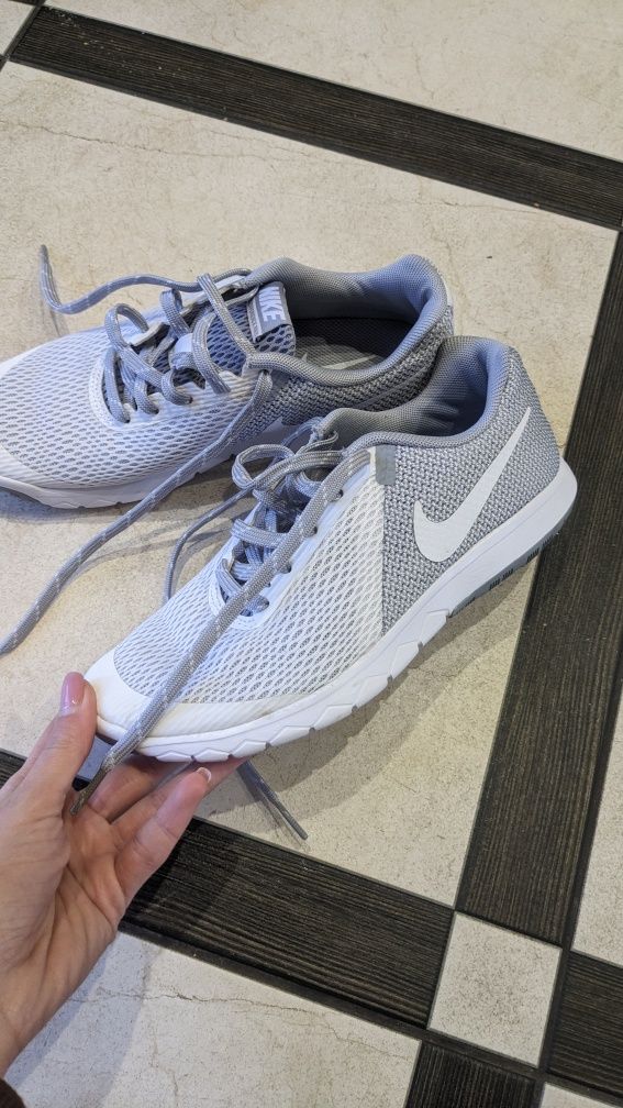 Жіночі кросівки Nike running, 36 розмір