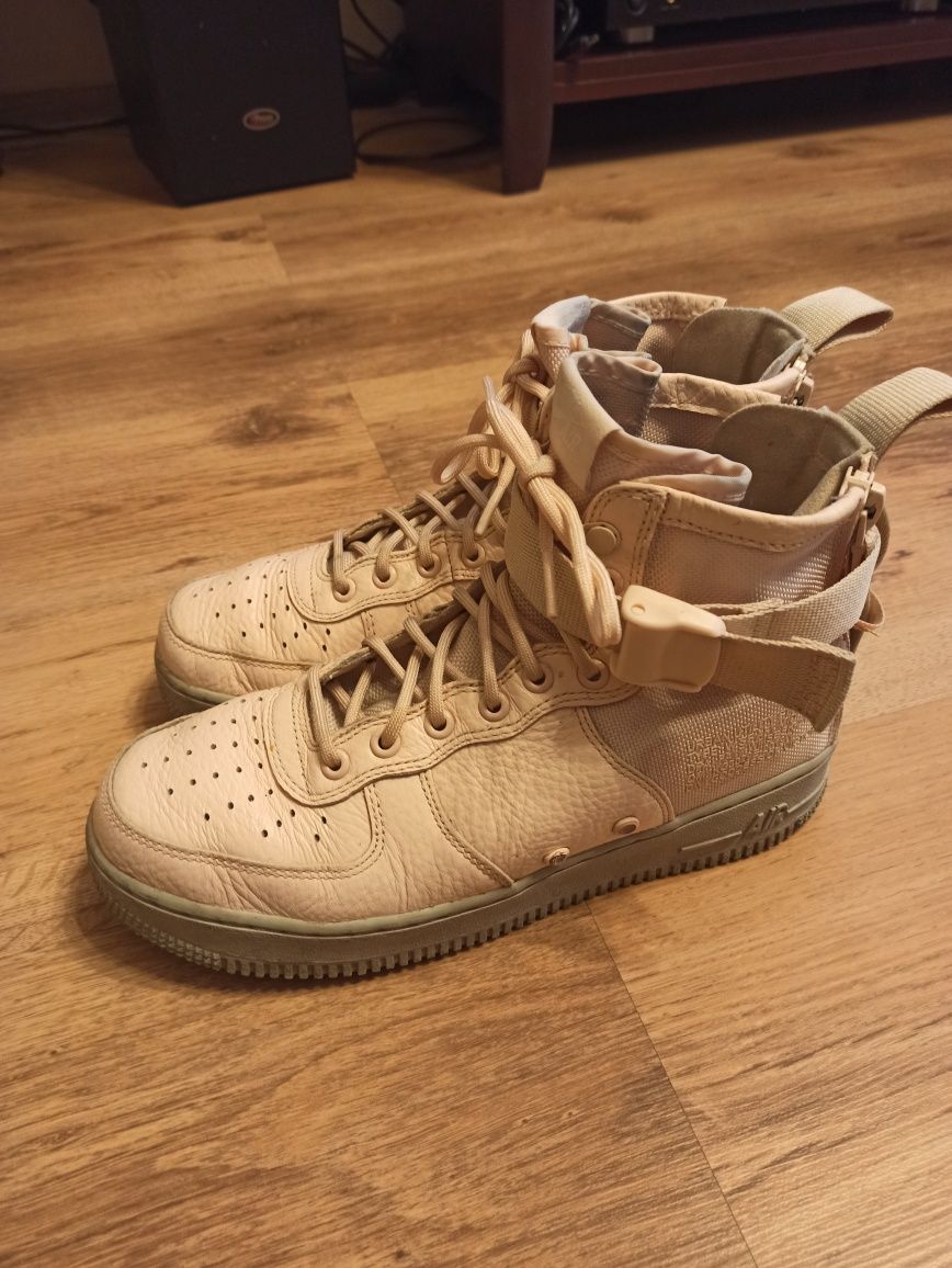 Nike Air Force 40,5 buty