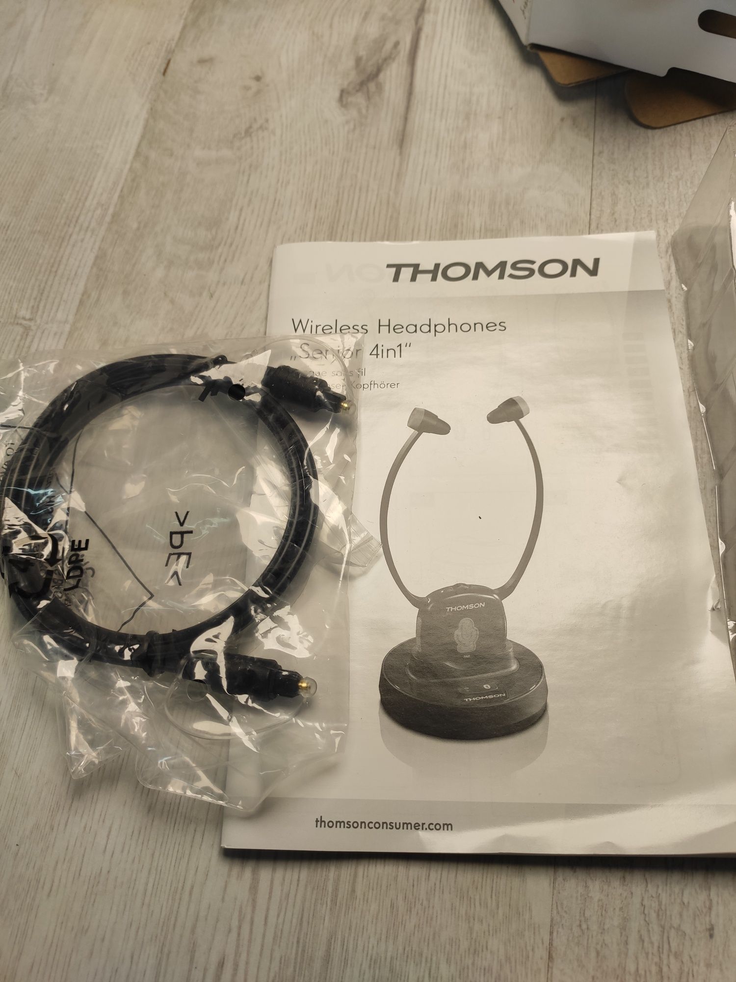 Słuchawki bezprzewodowe douszne dla Seniora Thomson WHP6309BT 4 w 1