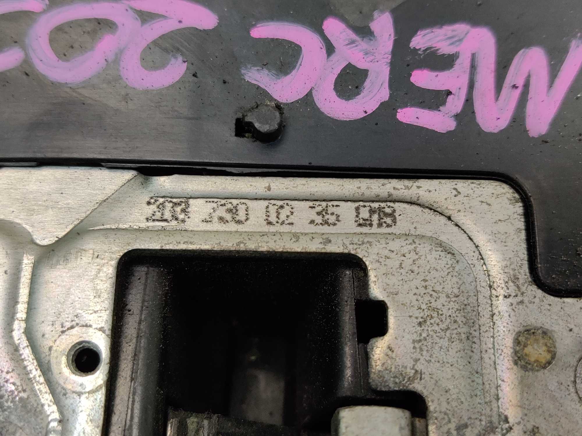 Mercedes W203 Kombi C-Klasa Zamek Drzwi Prawych Tylnych Prawy Tył PT
