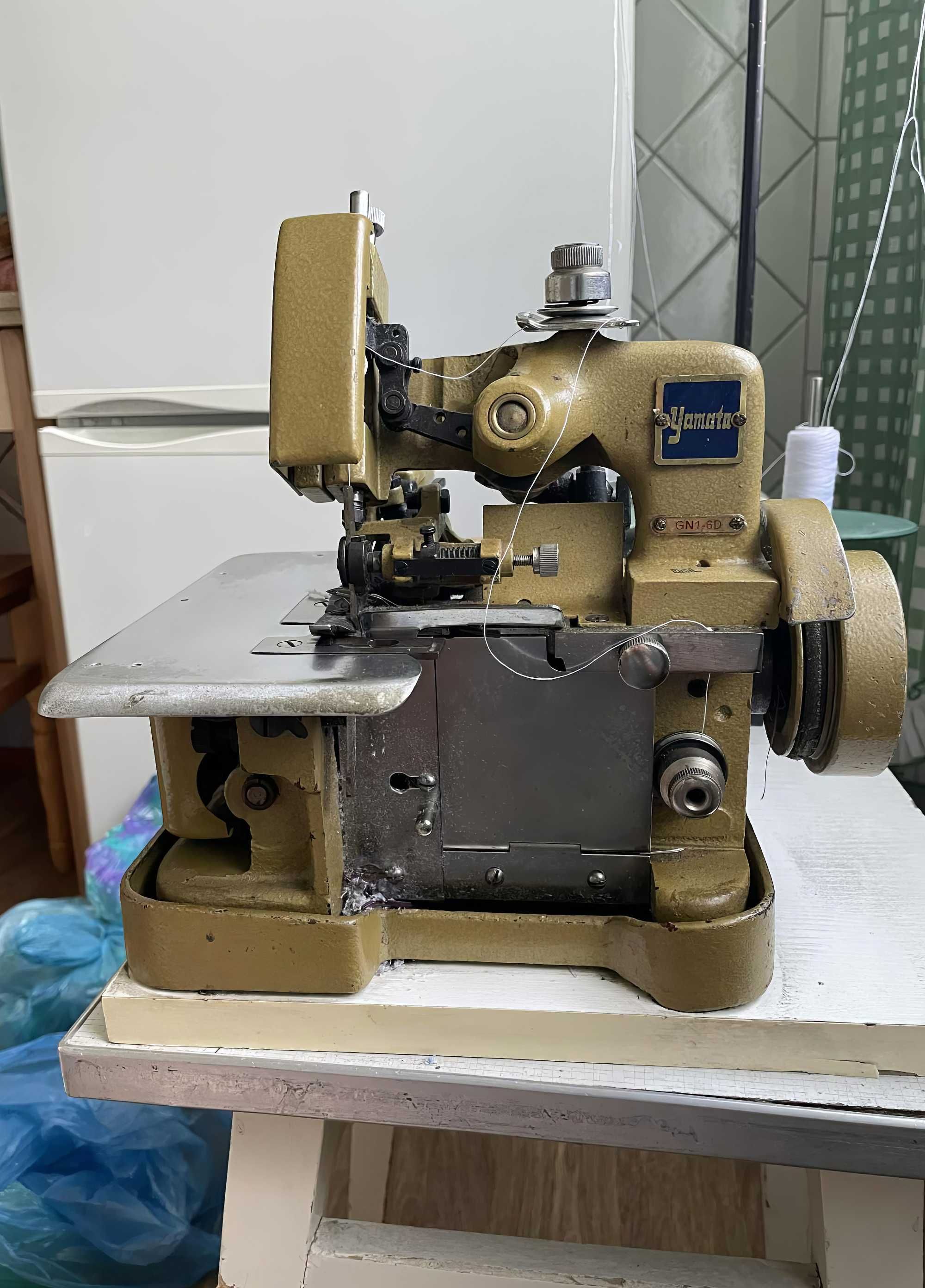 продам оверлок Yamata GN1-6D