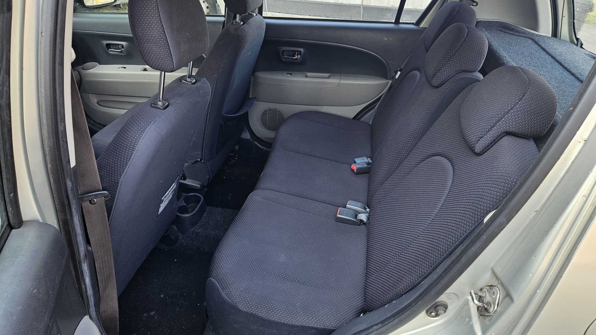 06r AUTOMAT DAIHATSU SIRION 1,3 90KM klima tylko 107tys.km jak YARIS