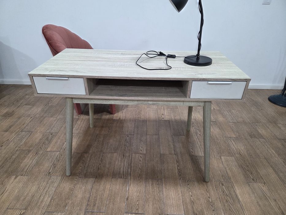 Secretária bege ikea