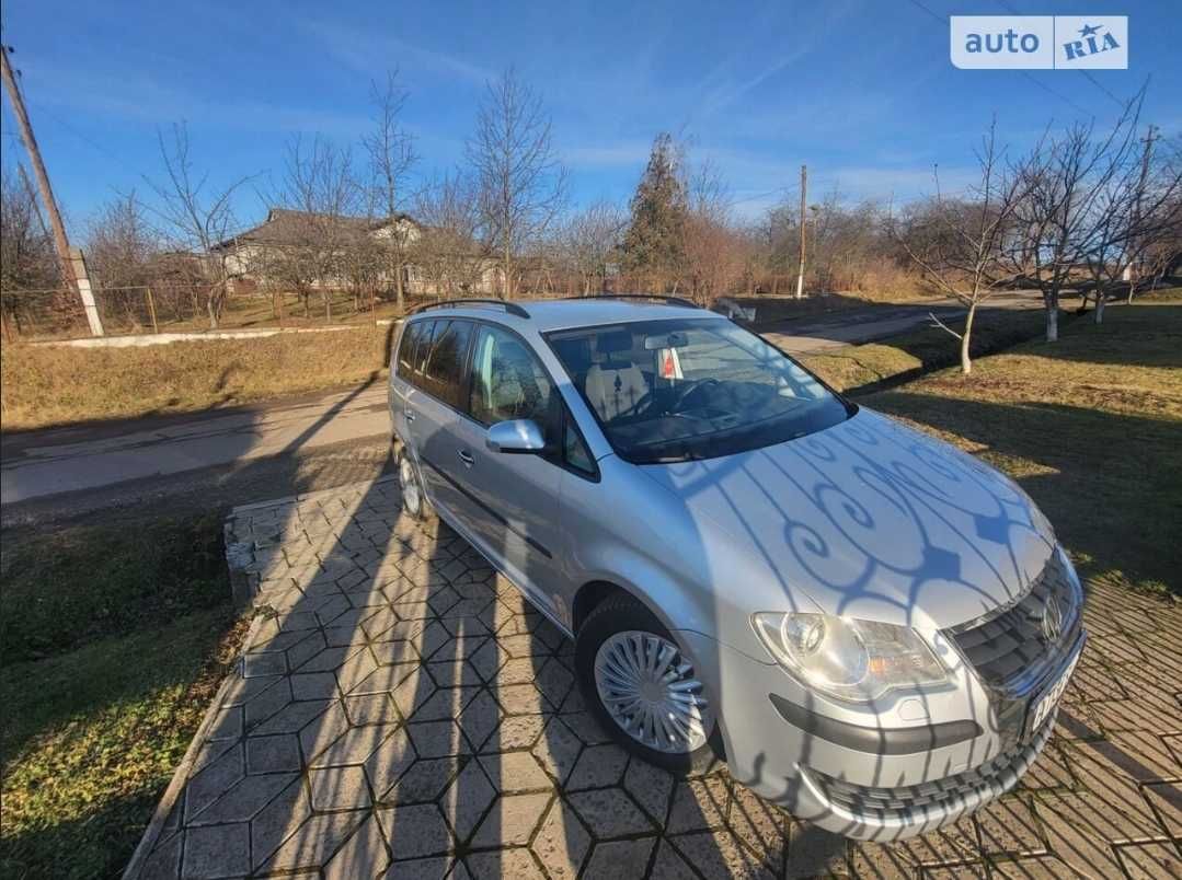 Volkswagen Touran 2007 рік