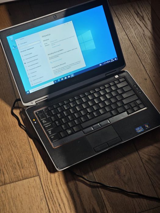 Laptop Dell Latitude E6320 z ładowarką sprawny