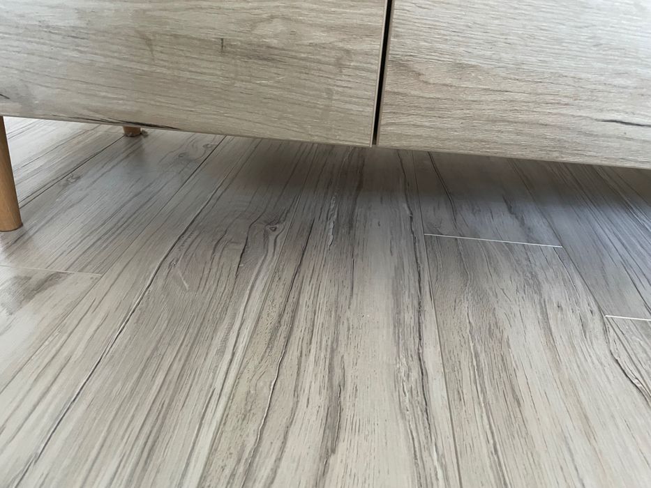 Regał rtv robiony na zamówienie