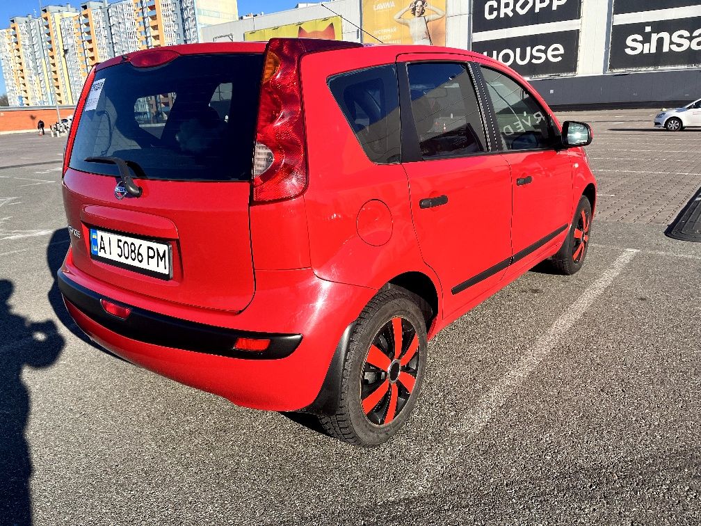Nissan Note 1.6 автомат