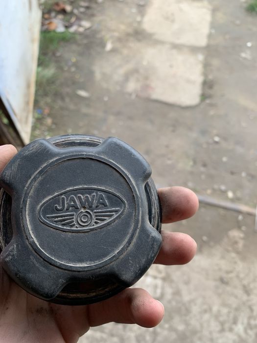 Кришка от бака ява