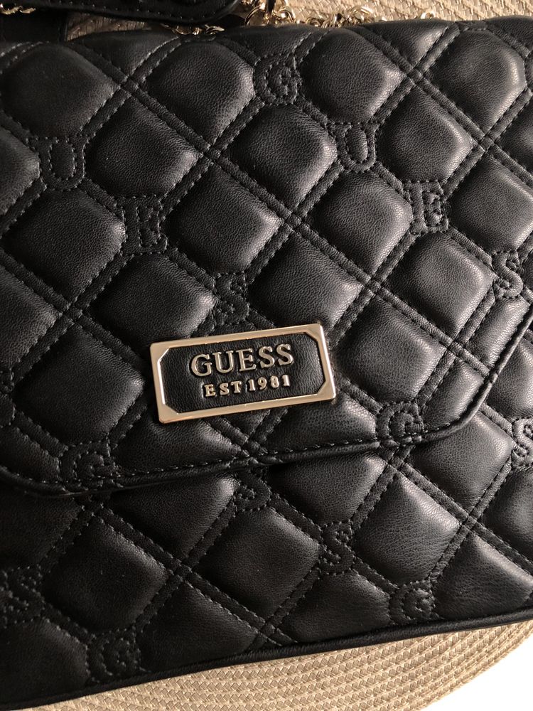 Nowa Guess Lollie series pikowana czarna torebka