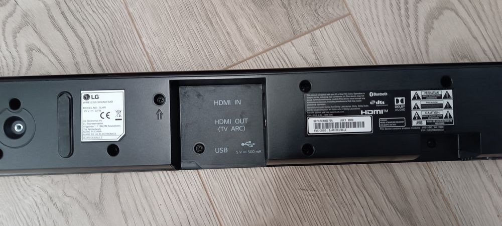 Soundbar LG + subwoofer + głośniki tylne - 420W + Gratisy