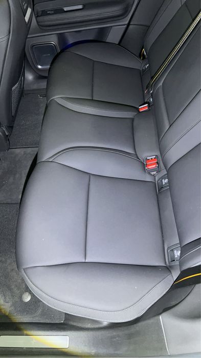 POLESTAR 4  електромобіль