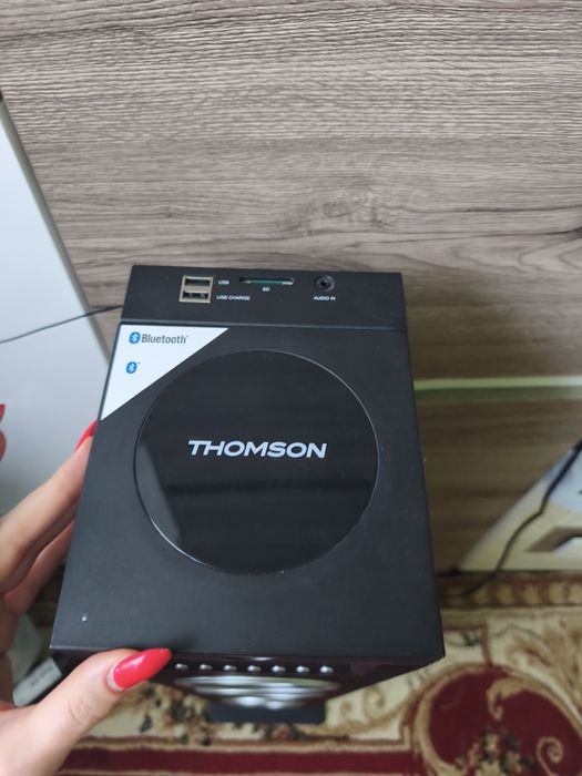 Wieża stereo Thomson USB charge SD Bluetooth line Radio