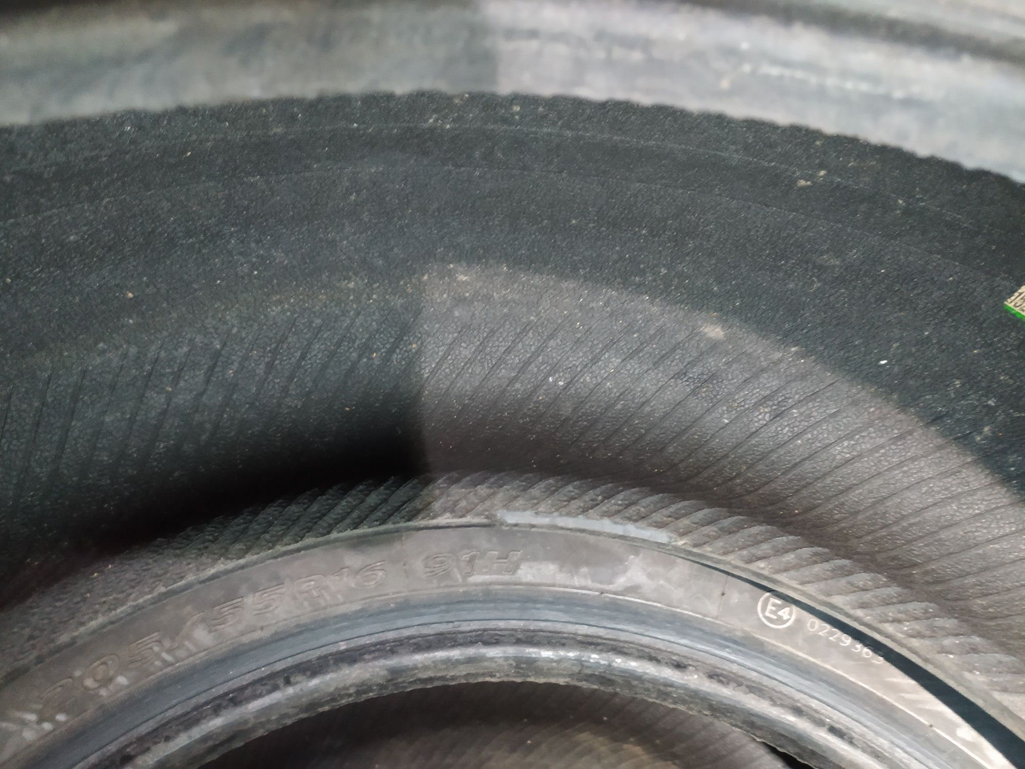 Продам комплект летних шин Hankook r16