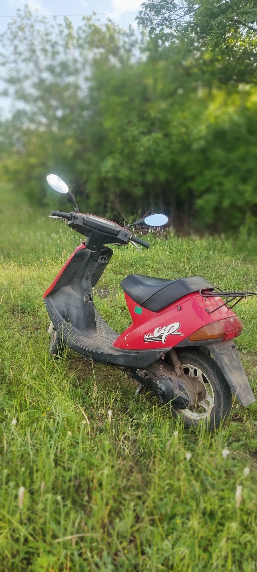 Продам скутер Suzuki 50 куб