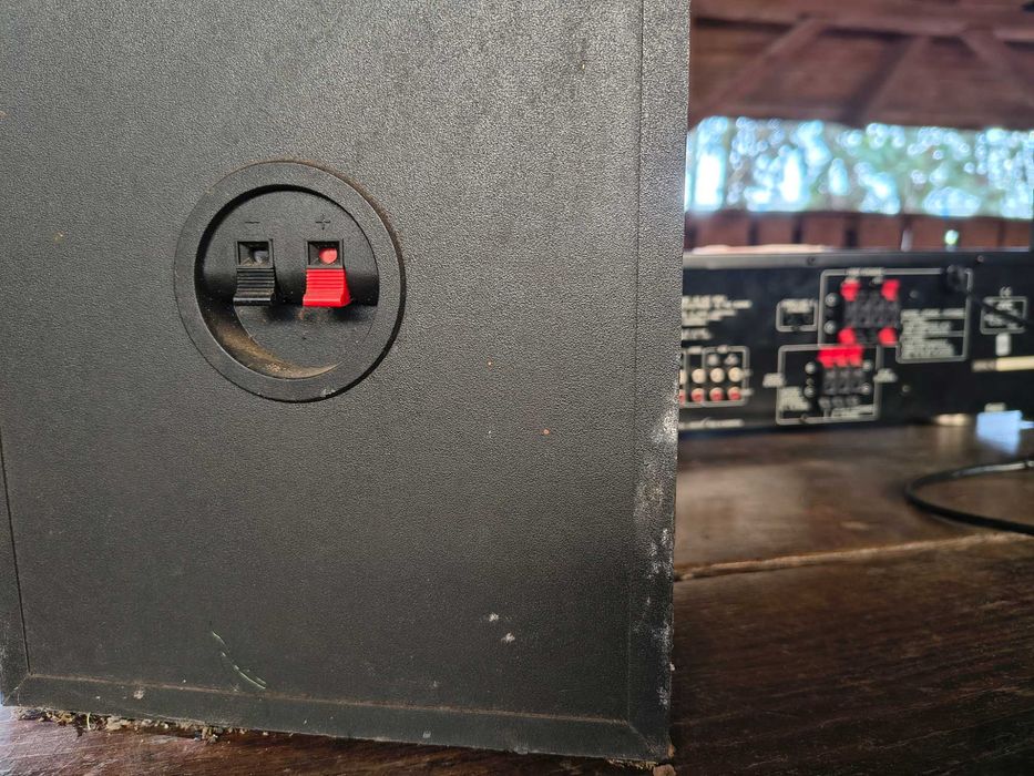 Amplituner JVC RX-554R z pilotem + głośniki