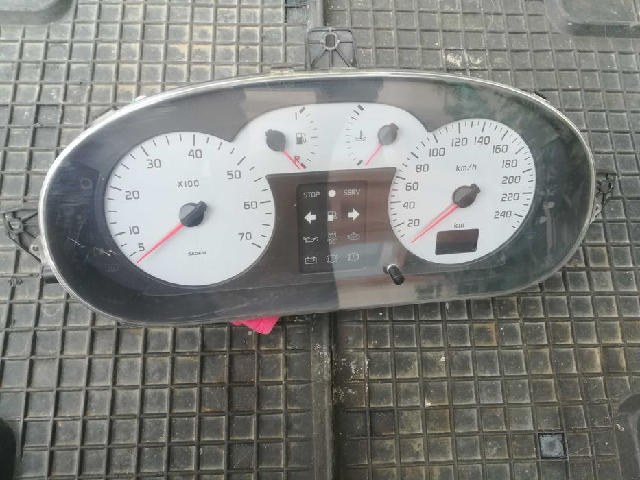 Приборна панель Разборка Scenic RX4 Розборка вантажівок грузовиков