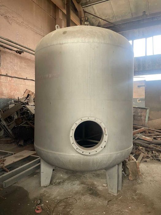 Ресивер з нержавіючої сталі 9 м³ | Вертикальний, харчовий / технічний