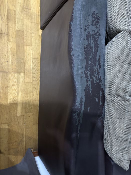 Sofa de grande dimensao castanho(3,15 comprimento 2,15 largura)