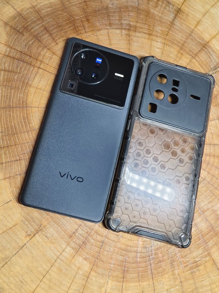 Продам Vivo x80pro 12/512 (китайская версия )