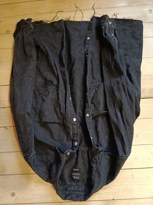 С куртка north face– класичний стиль, тепла, у відмінному стані.