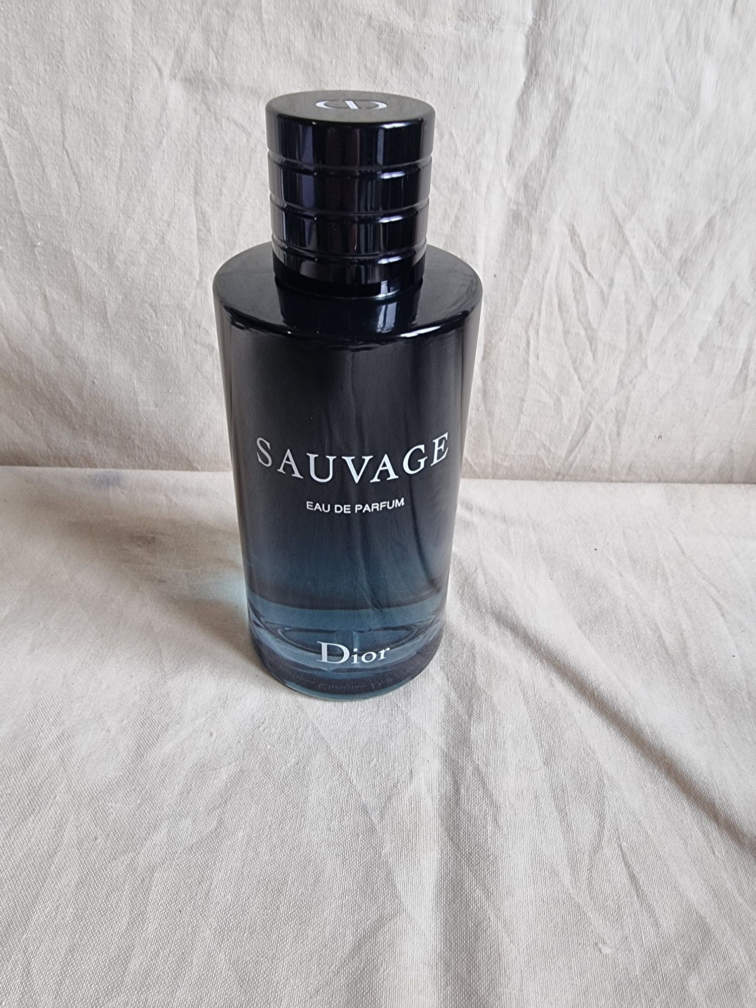 Dior Sauvage- парфюмированая вода 200мл, оригинал.
Туалетна вода
