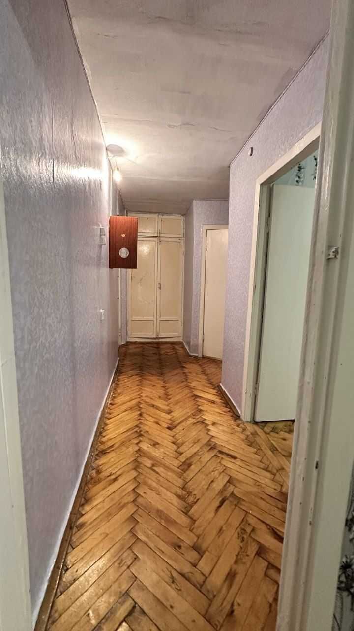 2 кім з КОСМЕТИКОЮ район НЕЗАЛЕЖНОСТІ (Титова) (712420)