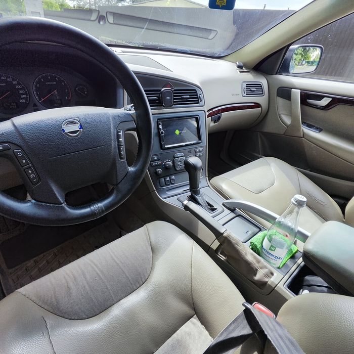 Продам Volvo xc70 2.5т, повний привід, 2005 року