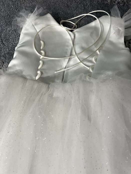 Продам дитячу святкову сукню