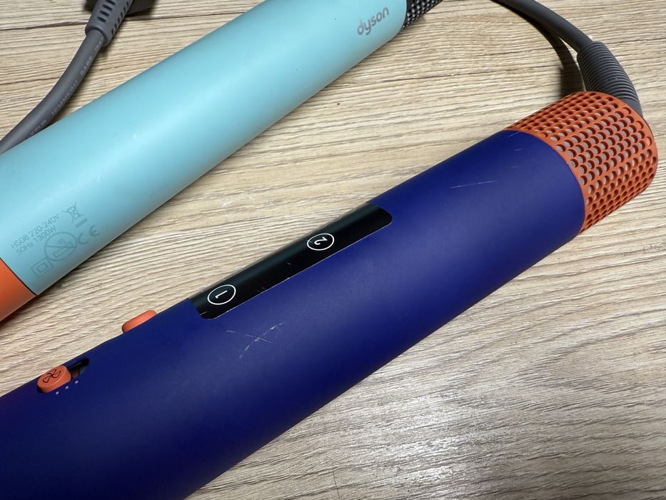 Стайлер Dyson AirWrap HS08,третя серія,bluetooth,оригінал,без насадок