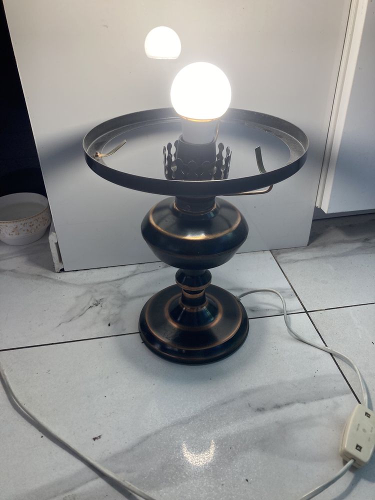Lampa na biurko metalowa