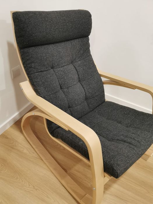 Cadeirão Poang + repousa pés