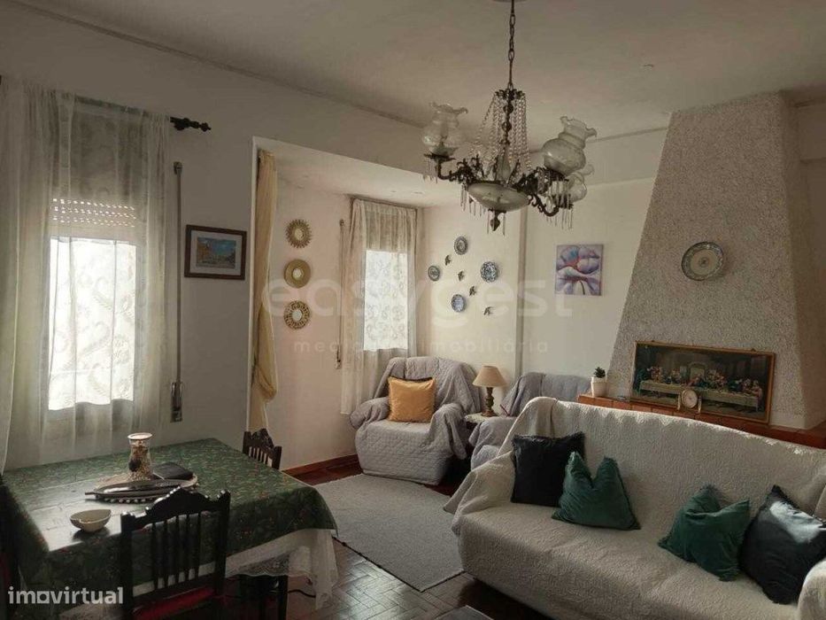 Apartamento T3 em Beja, localizado junto à Escola D. Manuel I