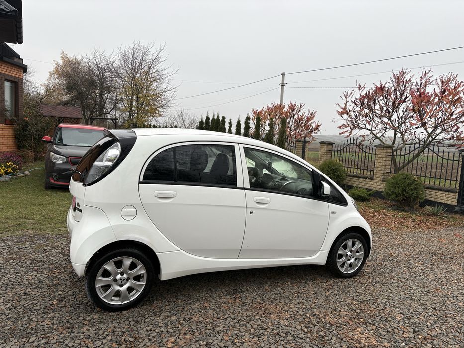 Mitsubishi I-miev 2014