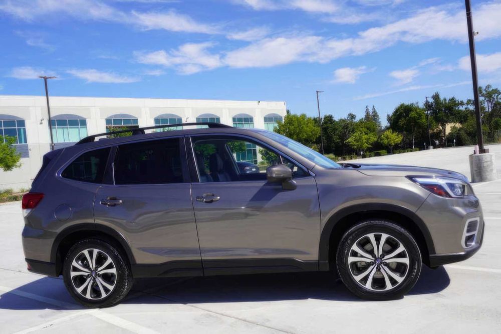 Subaru Forester Limited      2021