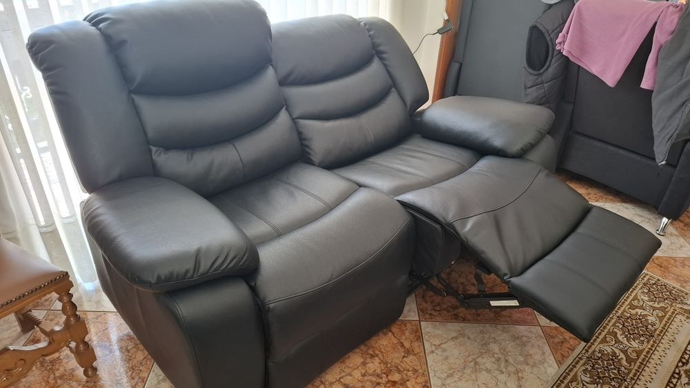 Sofá com elevador pernas eléctrico.